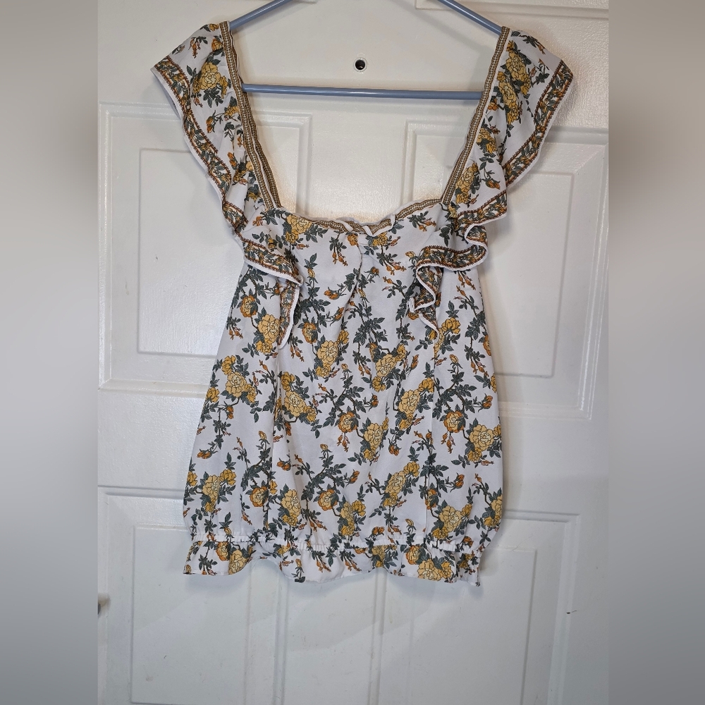 Max Studio Floral Sleveless Top Size‎ Large
